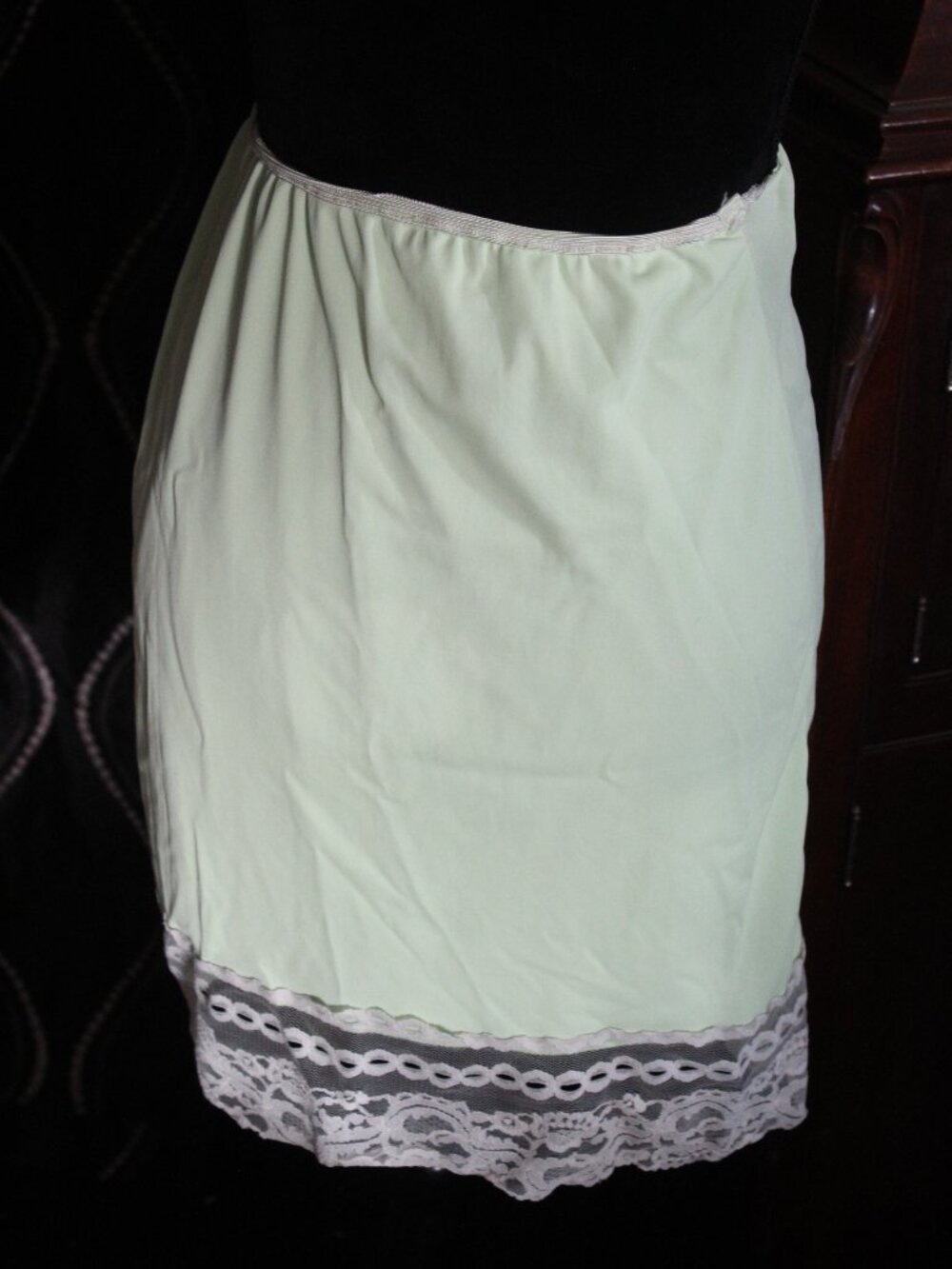 Lyme Green with White Lace Vintage Slip Skirt Women's Small